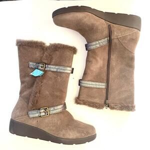 Easy Spirit Taupe/Brown Esusko Leather Upper Faux Fur Moderate Wedge Boot - 9.5